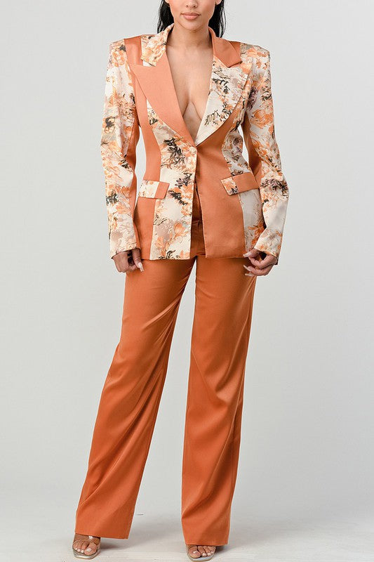 THAT GIRL! TRANSITION PRINT BLAZER AND PANT SUIT